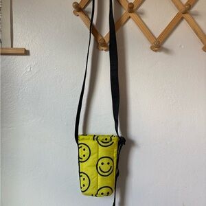 BAGGU Smiley Face Water Bottle Crossbody